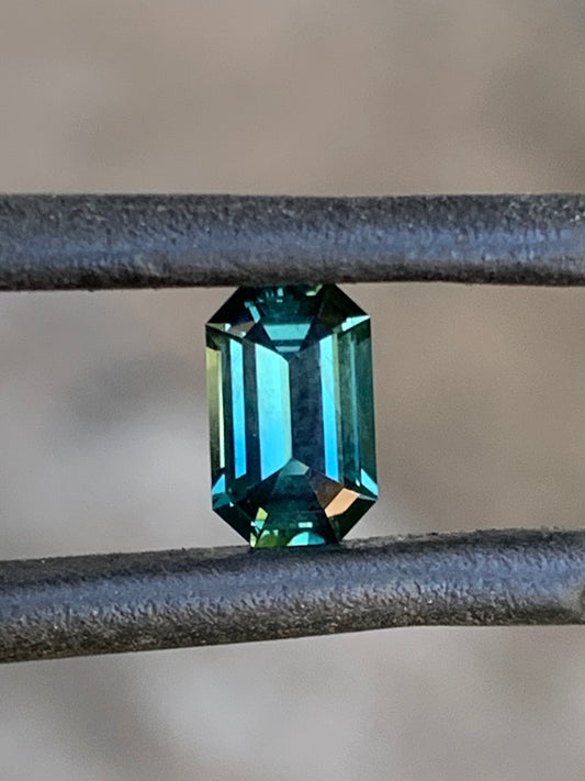 0.86ct Teal Australian Sapphire