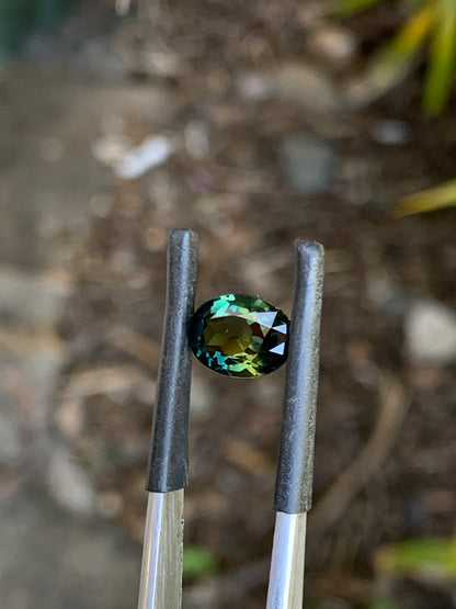 Australian teal parti sapphire suitable for a bespoke ring