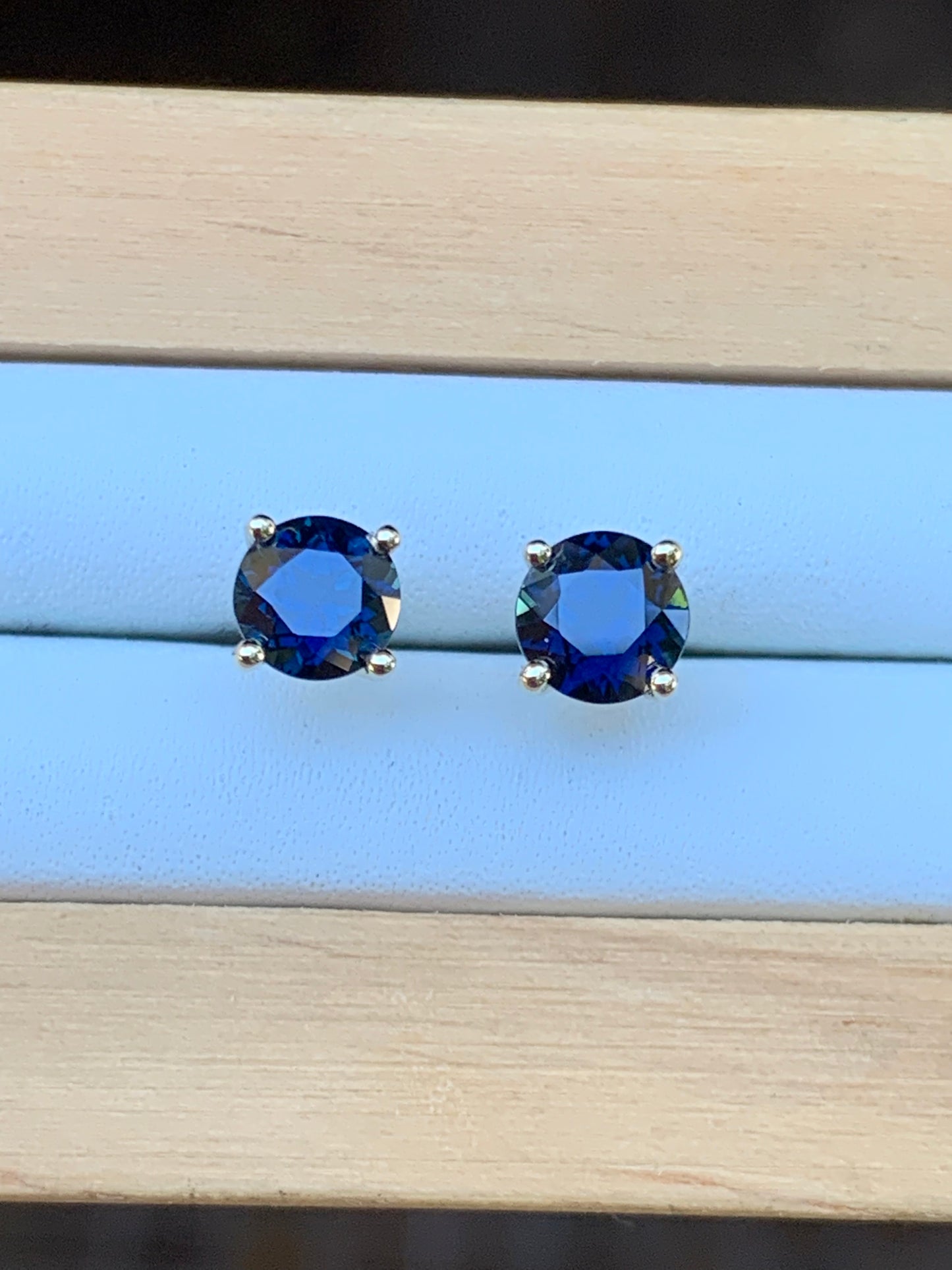 1.71ct Blue Australian Sapphire Earrings ~ 5.5mm Gold Studs