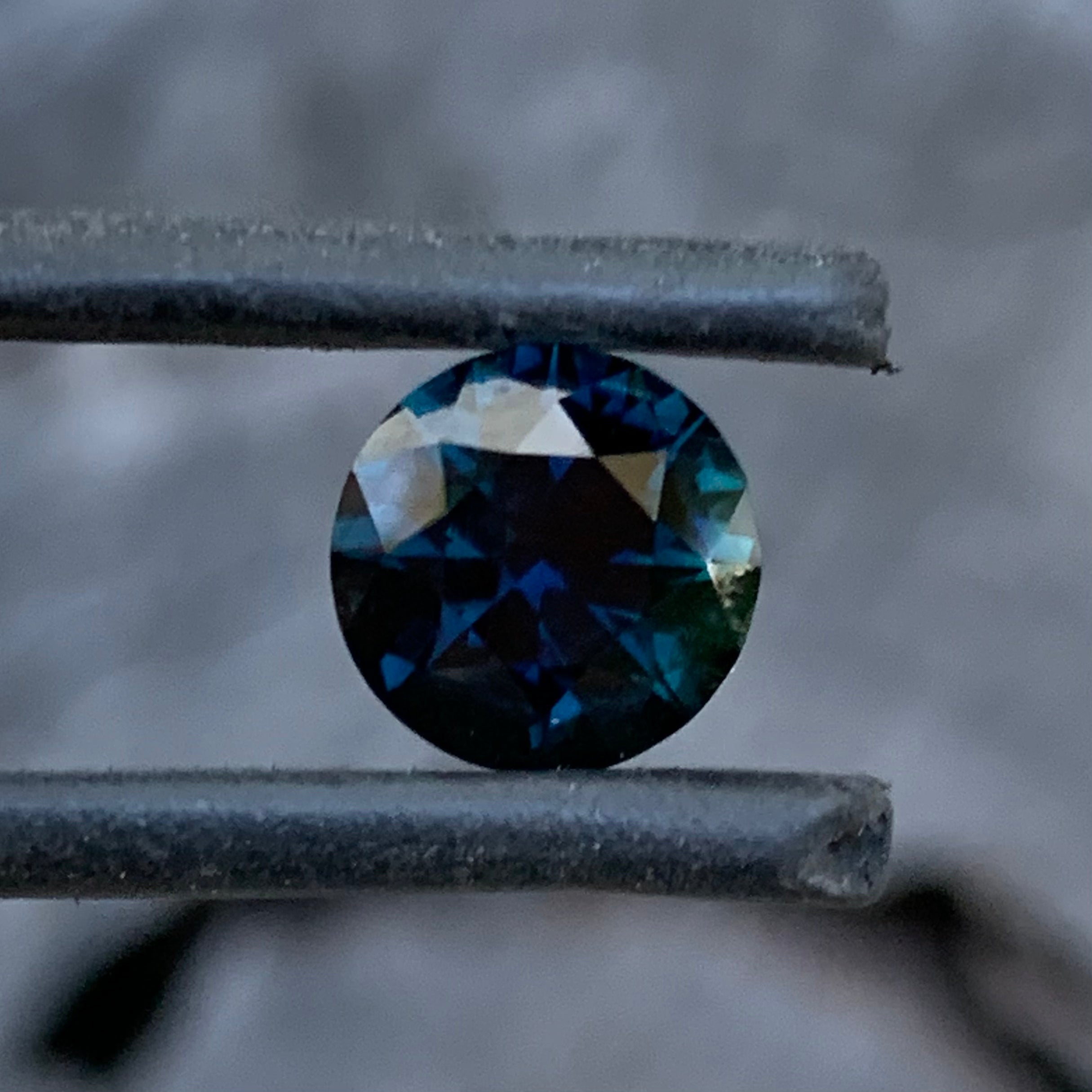 2.48ct Blue Australian Sapphire – Betteridge Sapphires