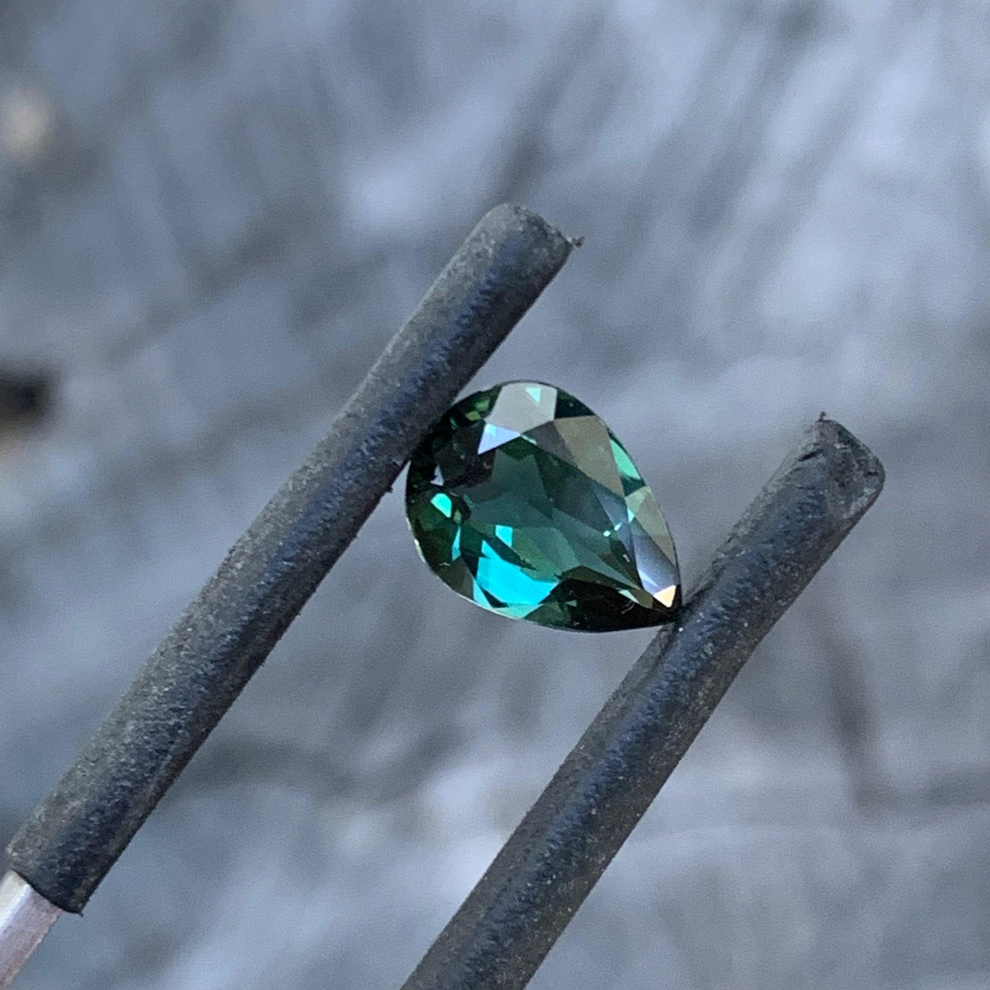 1.27ct teal sapphire from the Central Queensland Gemfields