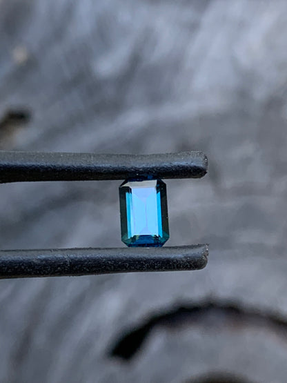 0.97ct Dark Teal Australian Sapphire