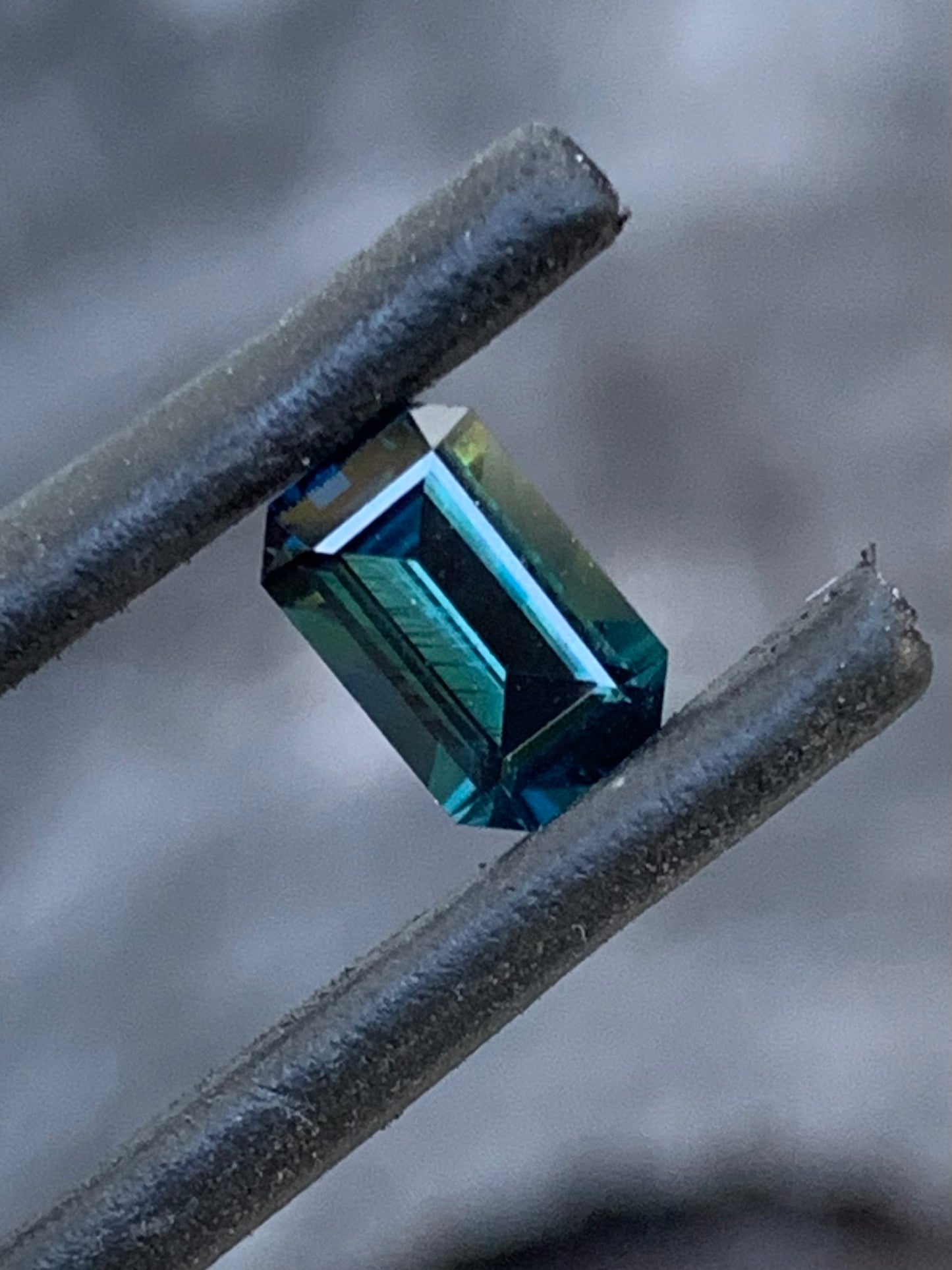 0.97ct Dark Teal Australian Sapphire
