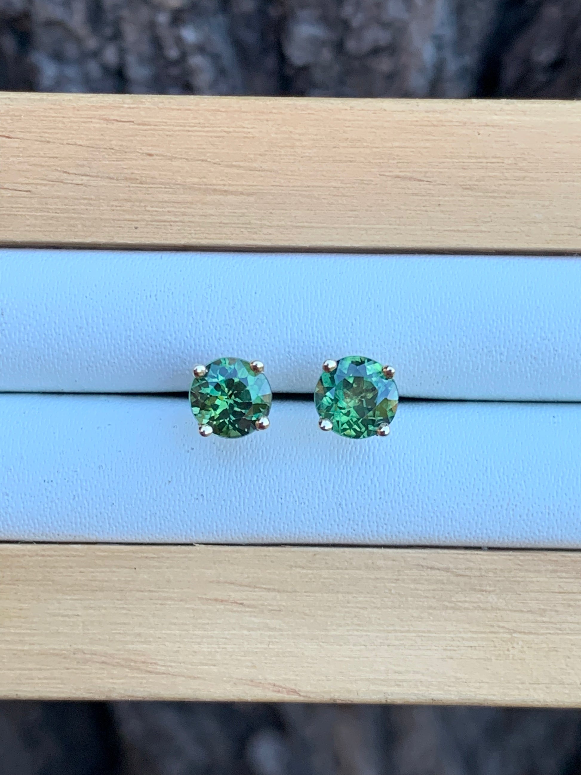 Green Australian Sapphire Stud Earrings in Gold