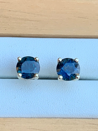 Australian Sapphire Gold Stud Earrings