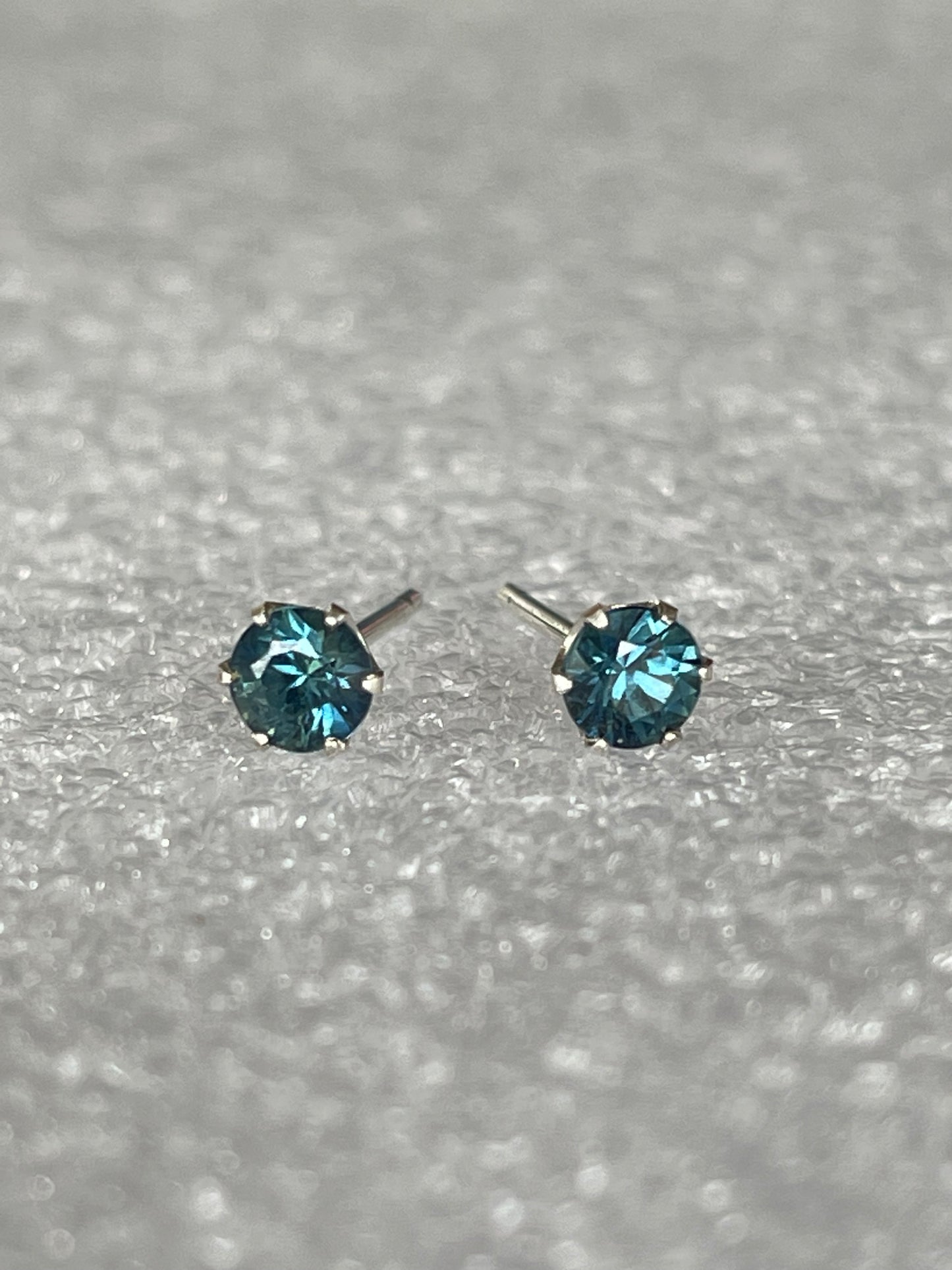 Australian Sapphire Earrings 4.5mm