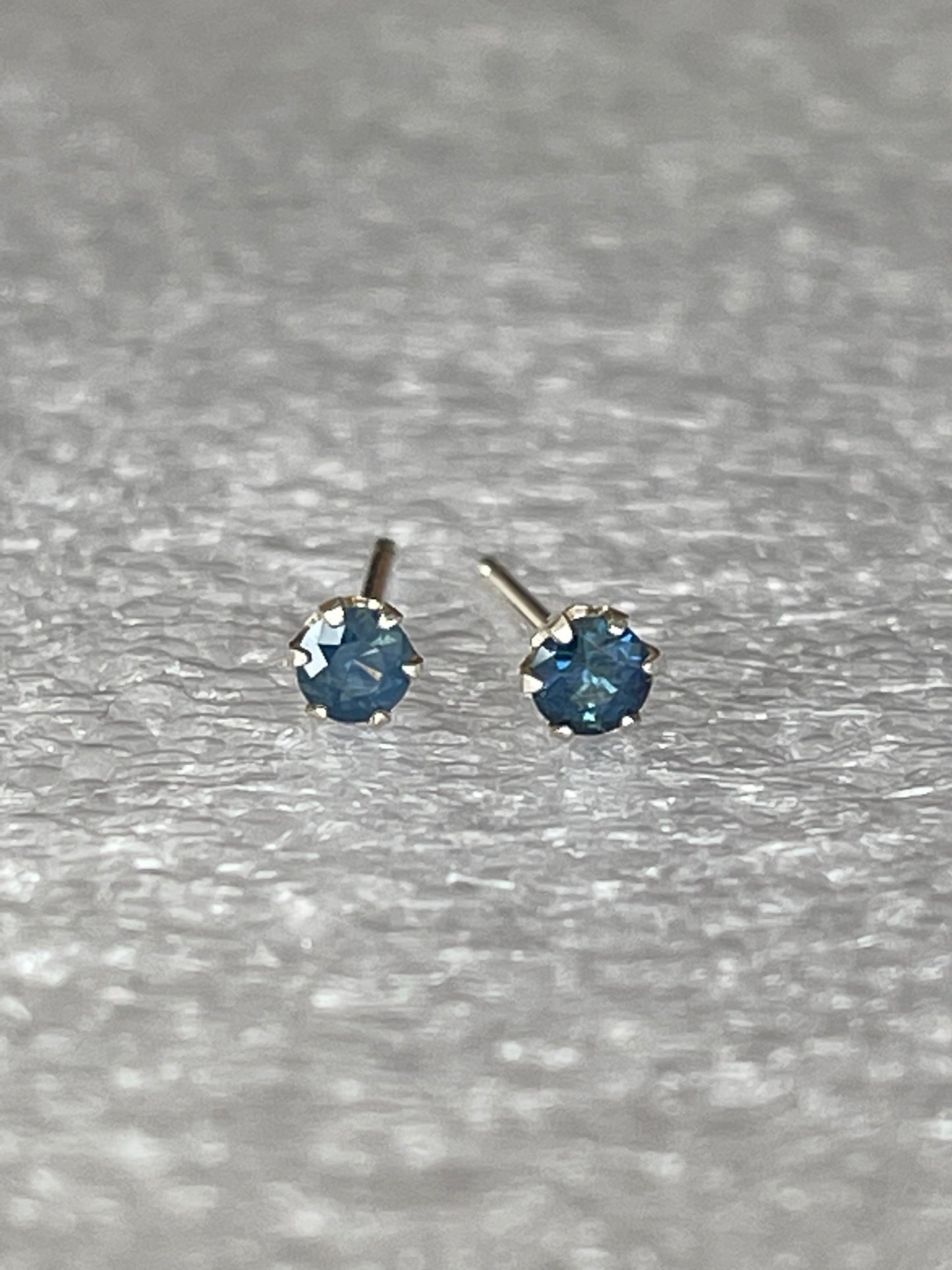 Australian Sapphire Earrings 3mm