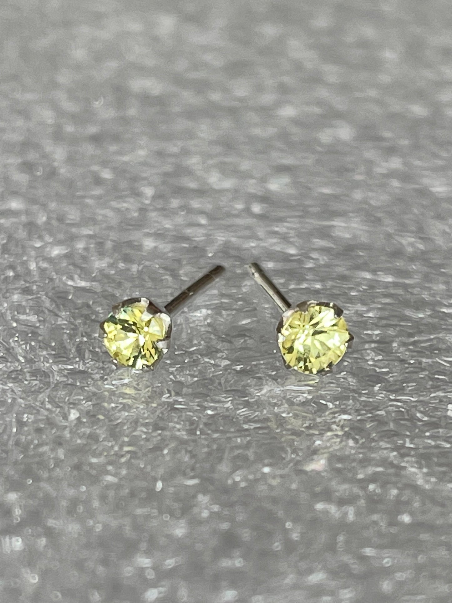 Australian Sapphire Earrings 4mm