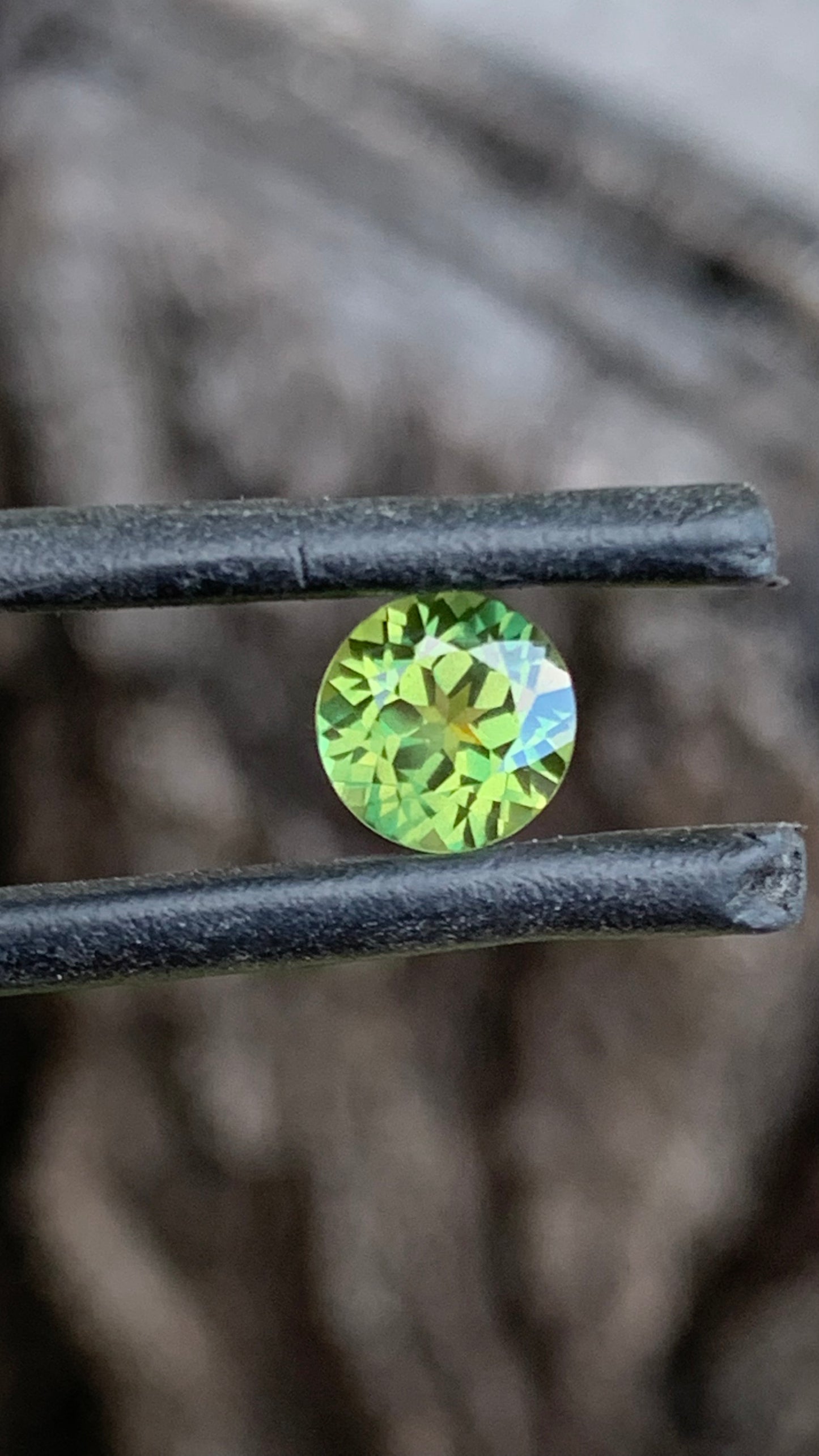 1.11ct Green/Yellow Australian Sapphire