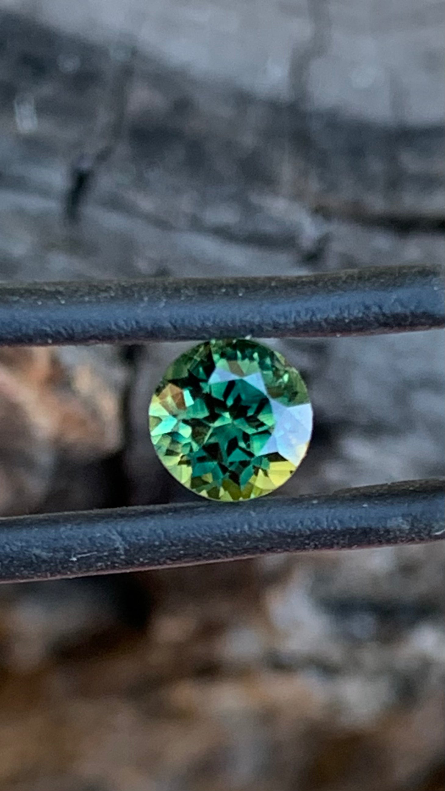 Natural Australian Parti Sapphire with green and yellow