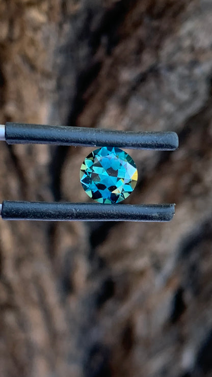 Natural 2.00ct teal Australian sapphire with blue and green parti colour